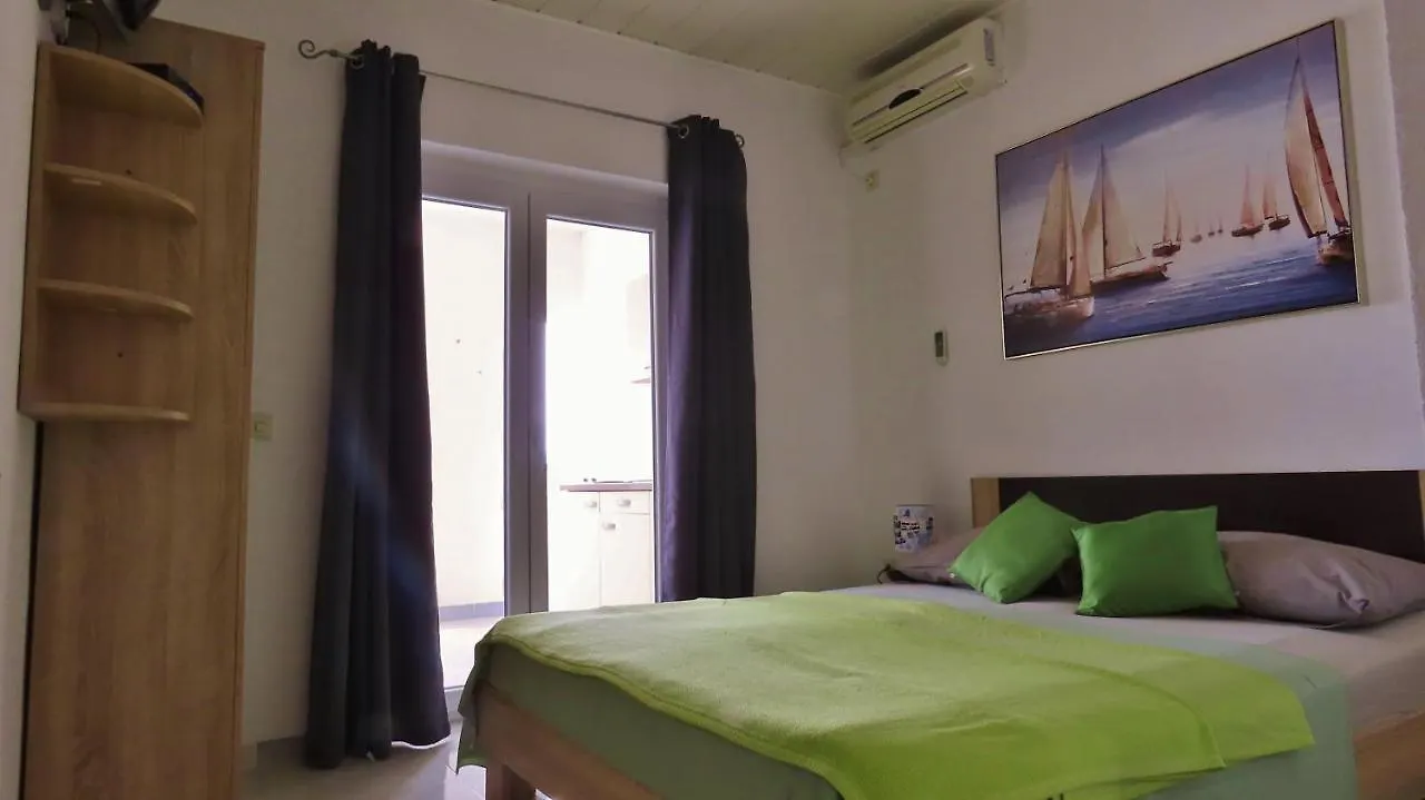 *** Aparthotel Villa Ana Slatine Croatia