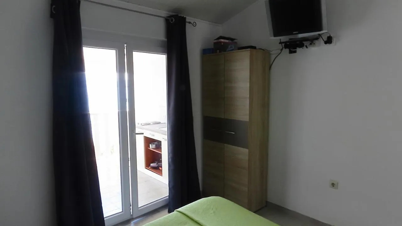 Aparthotel Villa Ana Slatine